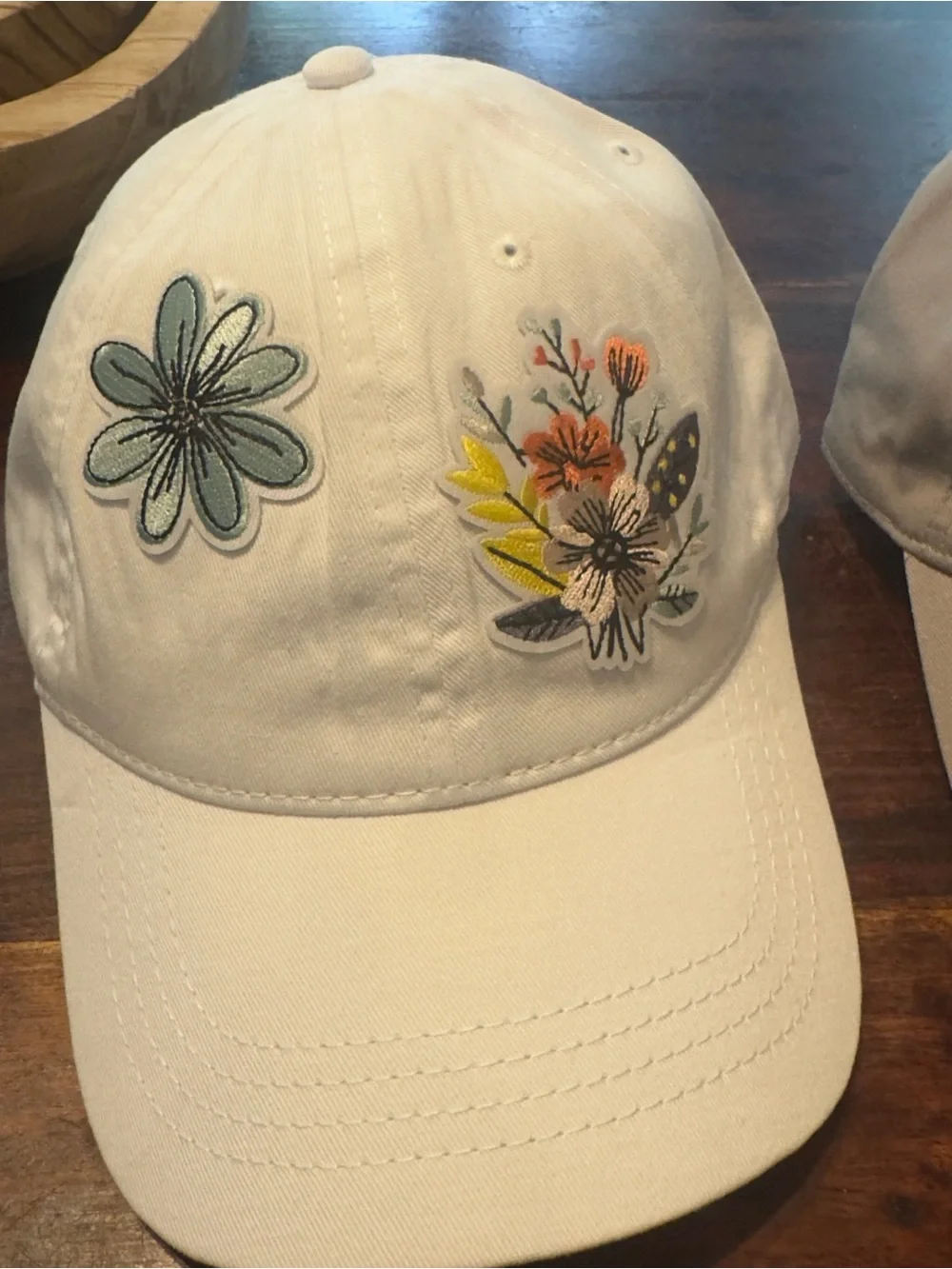 White‎ Floral Patch Baseball Cap - Women